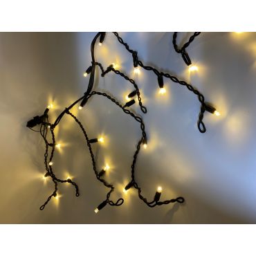 WL Gold icicle 2M x 0.7 WW Black Cable lampen brandend